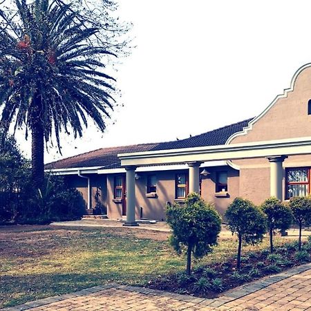 Kromdraai Guest Rooms Krugersdorp Exterior foto