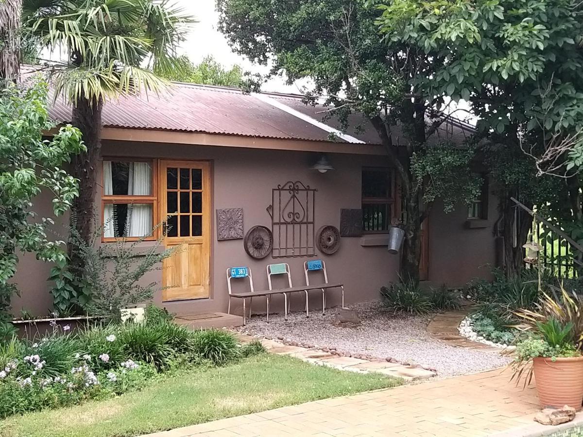 Kromdraai Guest Rooms Krugersdorp Exterior foto